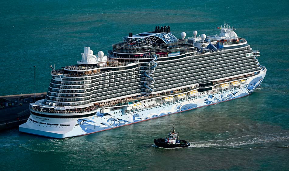 Crucero de Norwegian rescata a 12 personas que estaban a la deriva