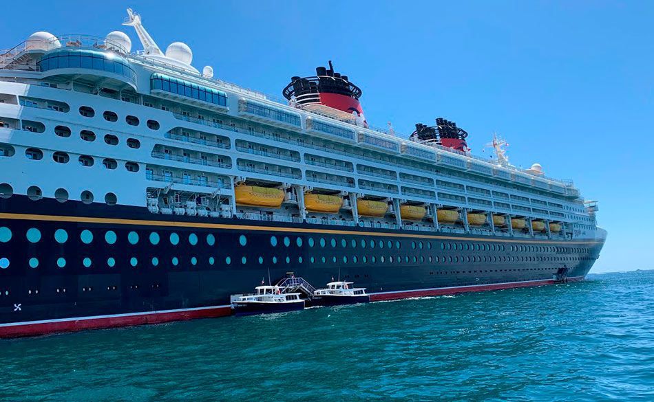 Crucero Disney Fantasy realiza un rescate mientras navegaba por el Caribe
