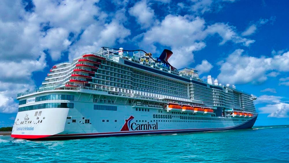 El crucero Carnival Celebration al rescate de otra embarcacion