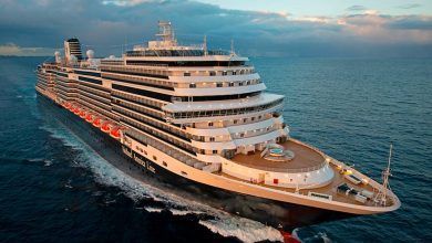 Un tripulante cae por la borda del crucero Rotterdam de Holland America Line