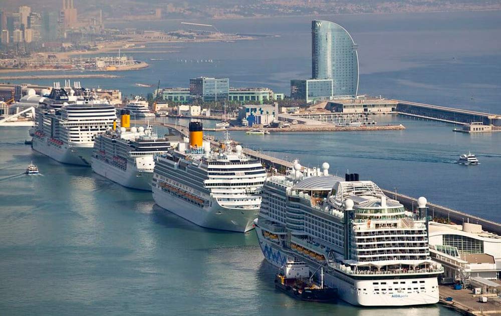 Cruceros amenazan con abandonar España por protestas contra el turismo masivo